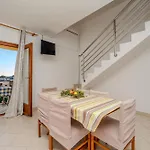 Apartment Sima Pakostane