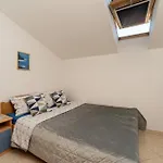 Apartment Sima *