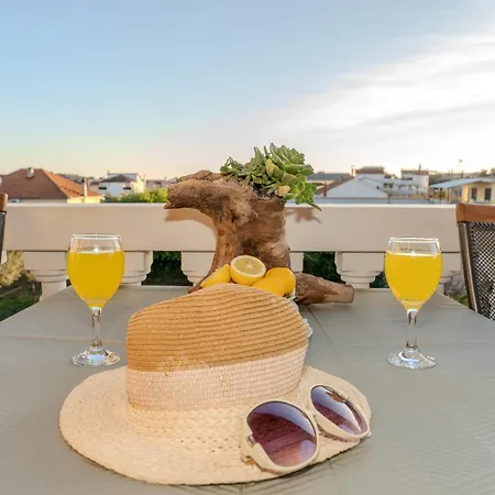 Apartment Sima *