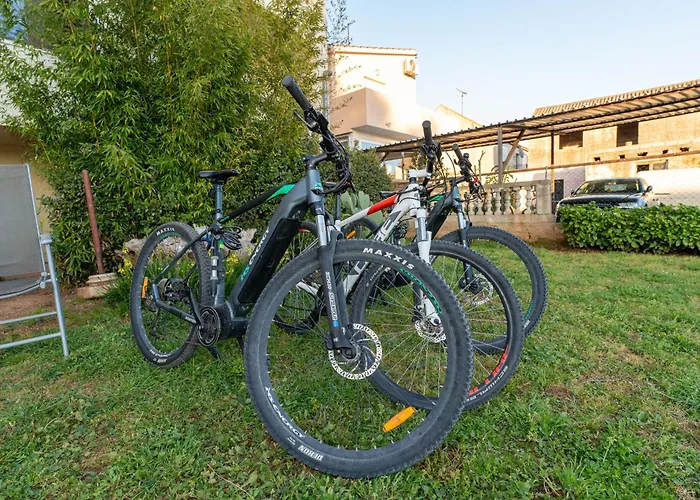 Sima * باكوشتاني